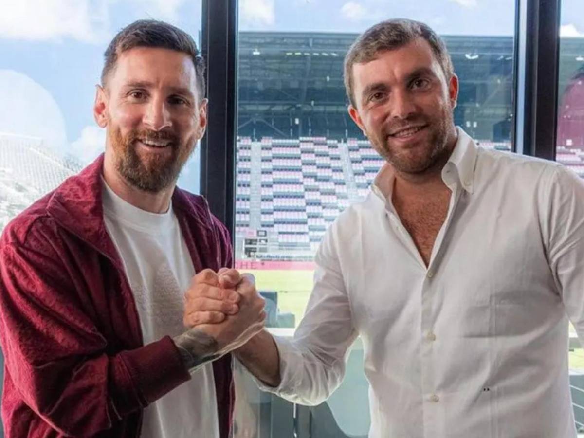 Fabrizio Romano revela el futuro de Messi tras los rumores de un posible regreso