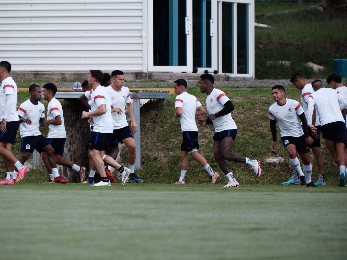 Romell Quioto sorprende y se pone a las órdenes de Troglio en pretemporada del Olimpia ¿qué pasa con Arboleda?