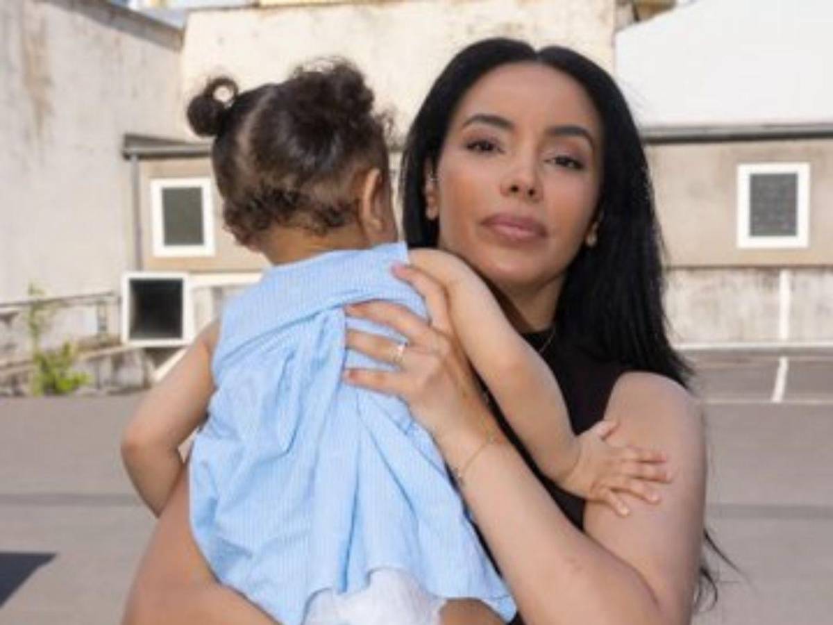 Destapan vida oculta de figura de Francia: madre lo acusa de abandonar a su hija