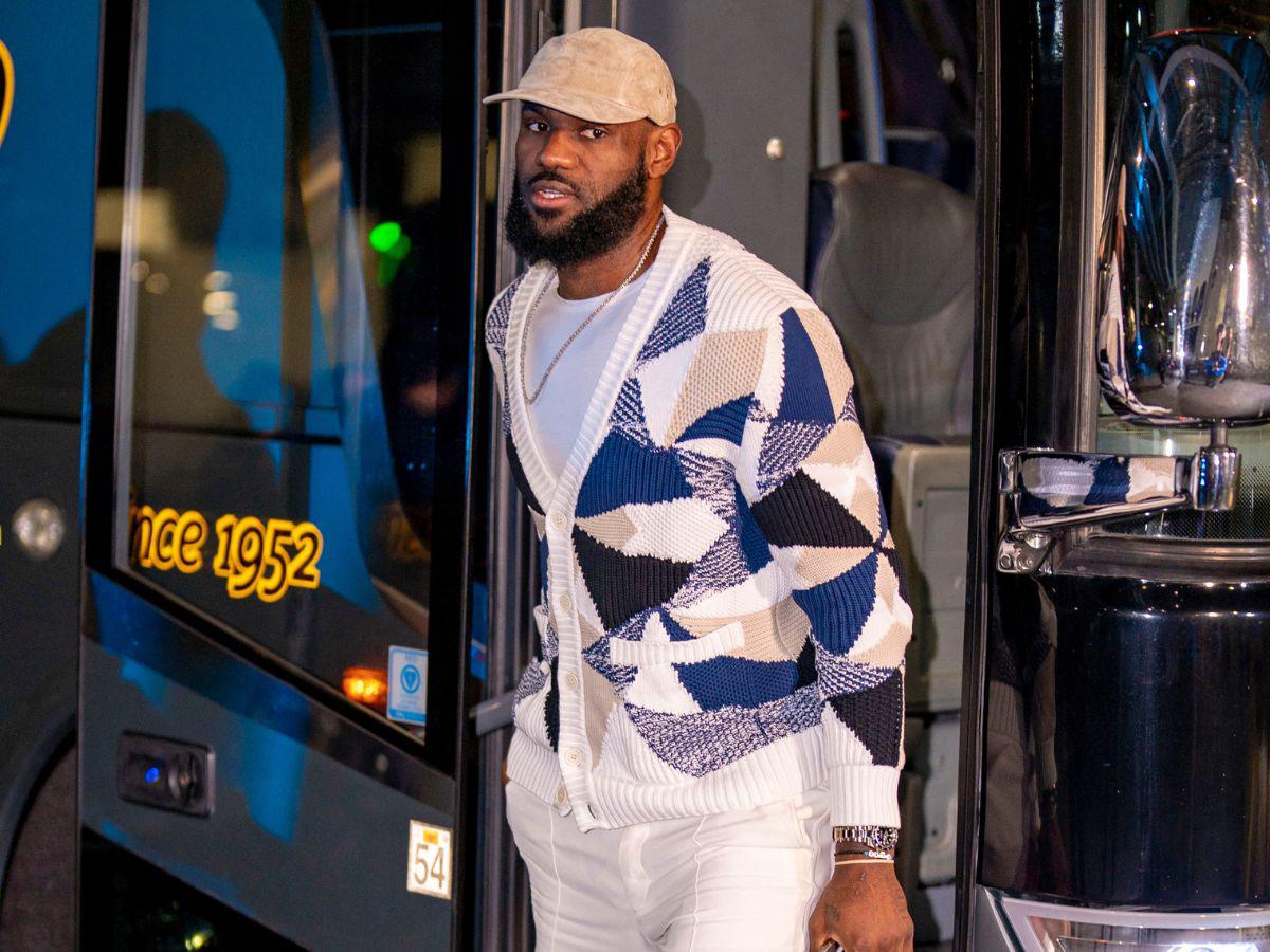 No se vio en TV: jugadores del Barcelona, famosos del cine y los mejores momentos del partido de Warriors ante los Lakers