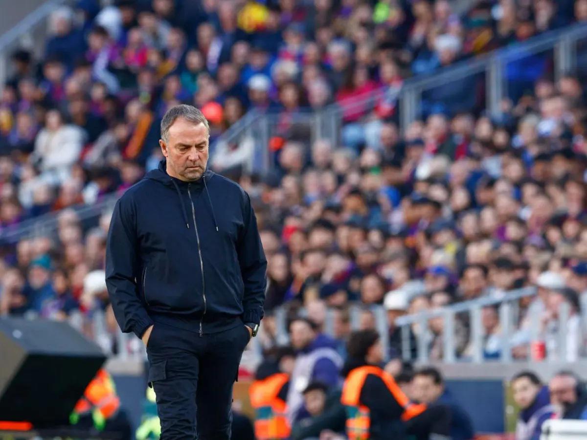 Hansi Flick toma una decisión que sacude Barcelona en plena temporada y Laporta está de acuerdo
