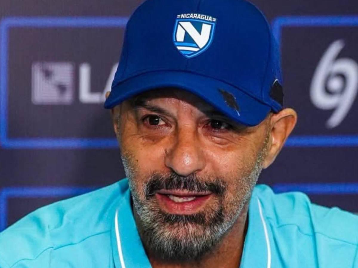 ¿Quién es el Fantasma Figueroa, el polémico técnico que quiere dejar a Honduras sin Mundial?: llamó estúpido a un periodista y su resentimiento