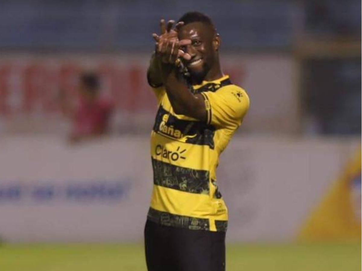 Romell Quioto y 15 agentes libres apetecibles en el mercado de fichajes de Liga Nacional de Honduras