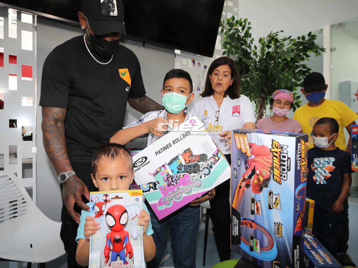 ¡Qué crack! El lindo gesto de Romell Quioto en la Fundación Hondureña para el Niño con Cáncer