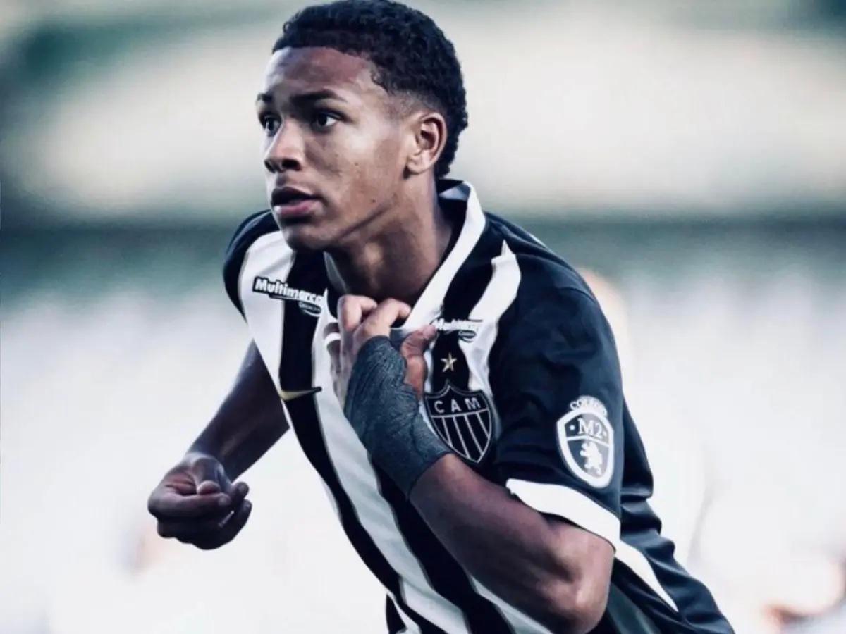 Le dijo no a Mourinho, Barcelona lo pone a la venta y la noticia sobre Olise