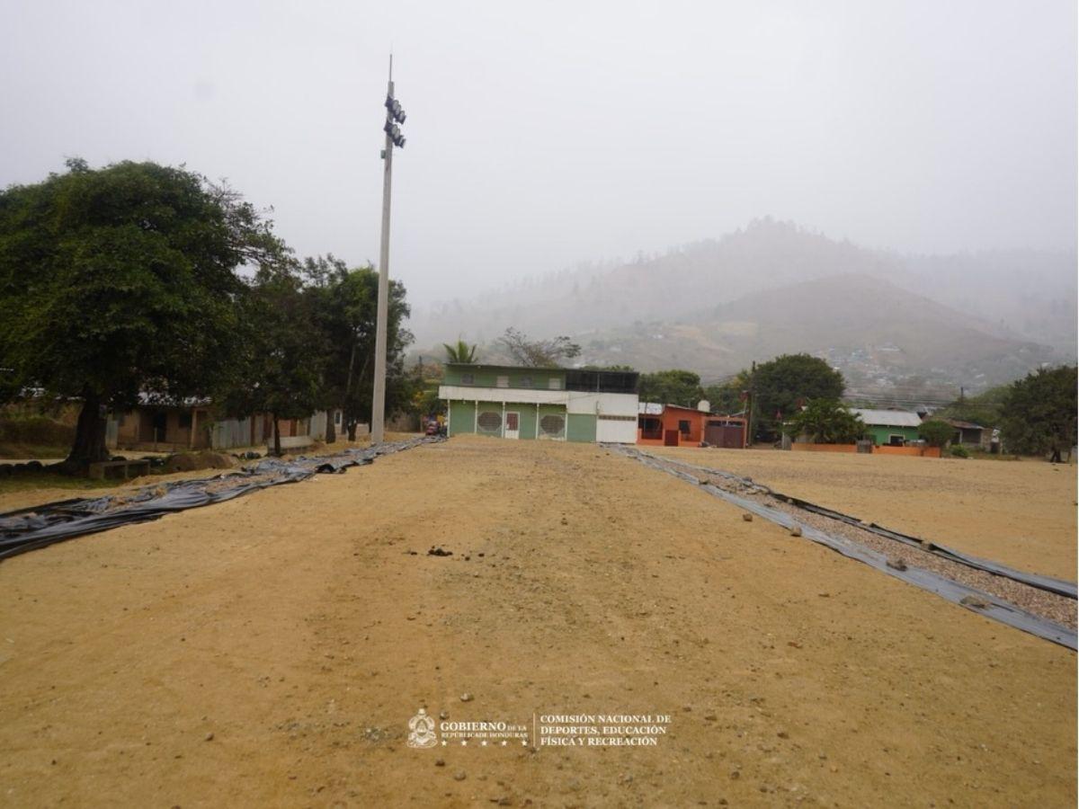 ¡Dos canchas sintéticas! Condepor revela los avances de tres proyectos en reconocidos municipios de El Paraíso
