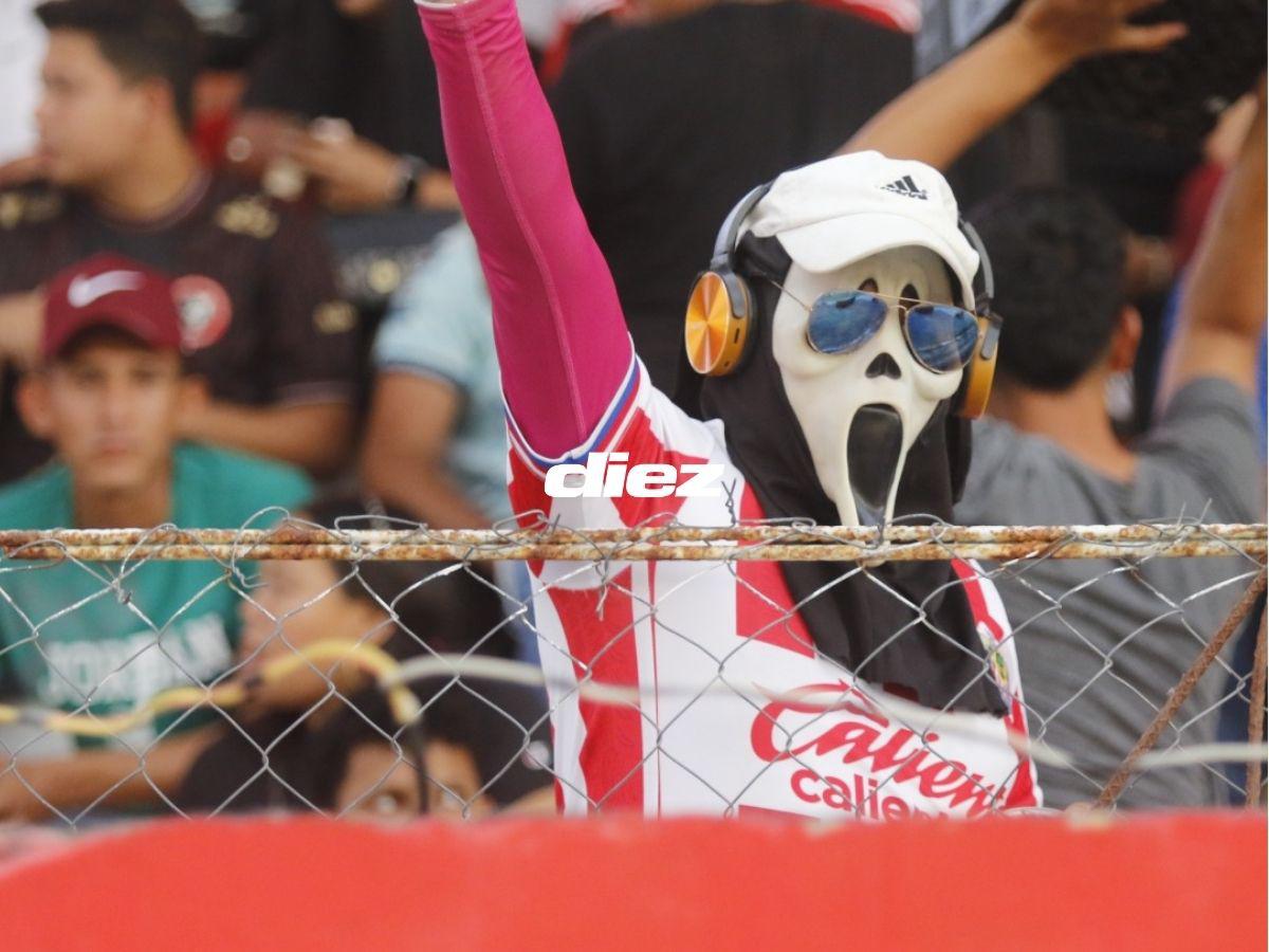 Barbies cautivaron en el Independiente-Choloma, diluvio azotó Siguatepeque y ¿quién es el misterioso enmascarado?