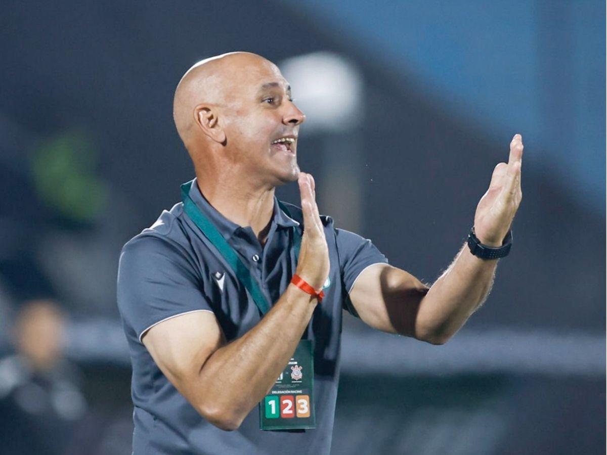 ¡Dos veces campeón en Uruguay! ¿Quién es Eduardo Espinel, el nuevo director técnico del Olimpia?