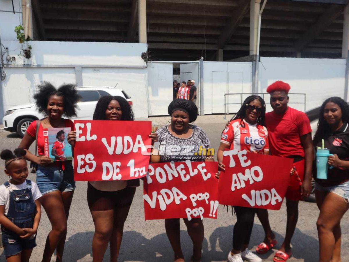 Locura por el Vida, personaje se robó el show y derroche de bellezas previo a la “final” por el no descenso ante Motagua