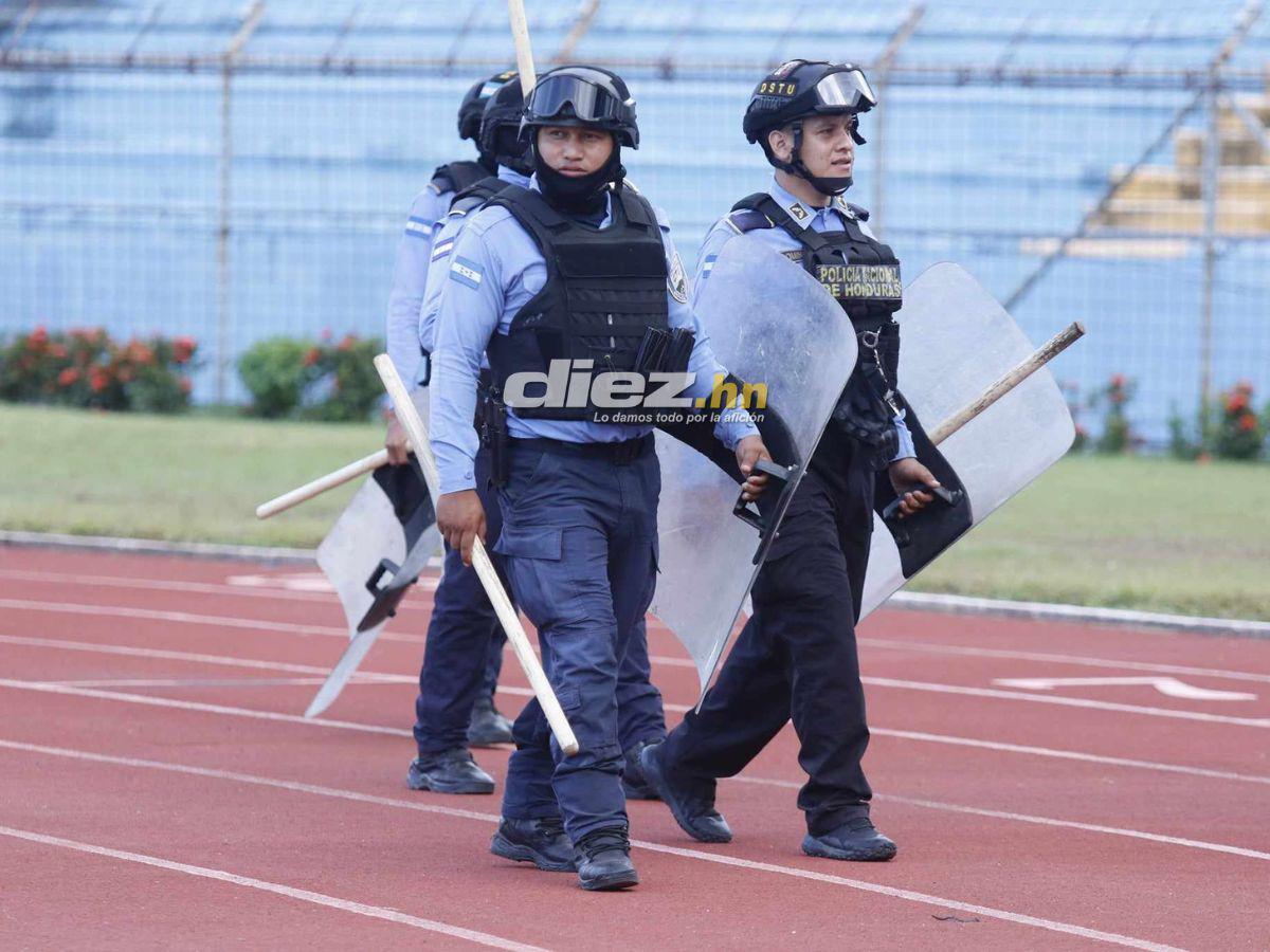 No se vio en TV: Show de “Buba” López contra Olimpia, las bellas chicas del clásico, bronca del DT de Real España y la policía blindó el Olímpico