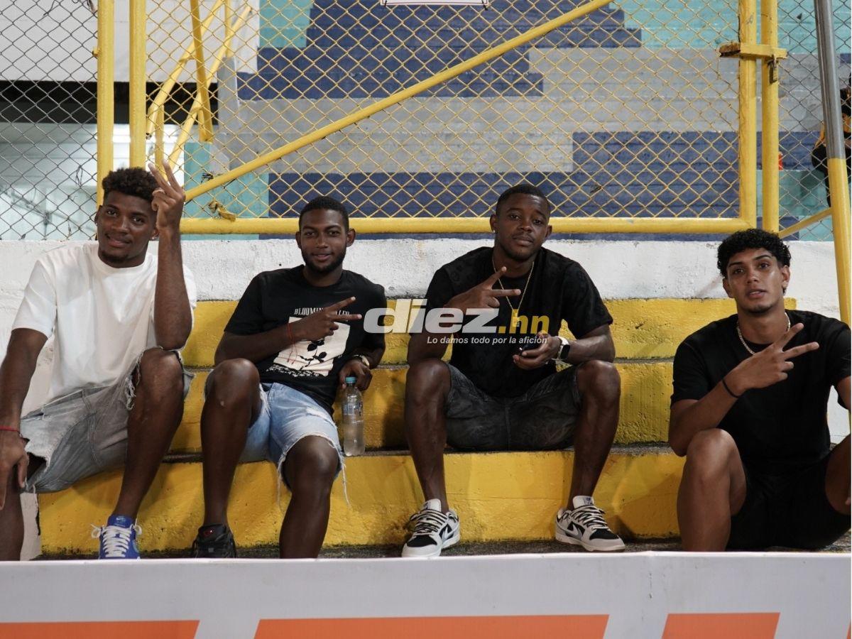 Afición del Real España sorprende con gigantesca manta, Blackburn silenció el Morazán y las bellas chicas