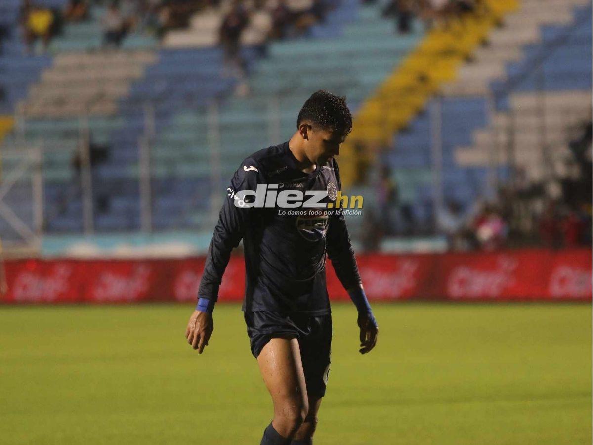Real España bailó al Motagua: los rostros de tristeza y bronca en el “Ciclón Azul” tras el humillante 0-4 en el Nacional