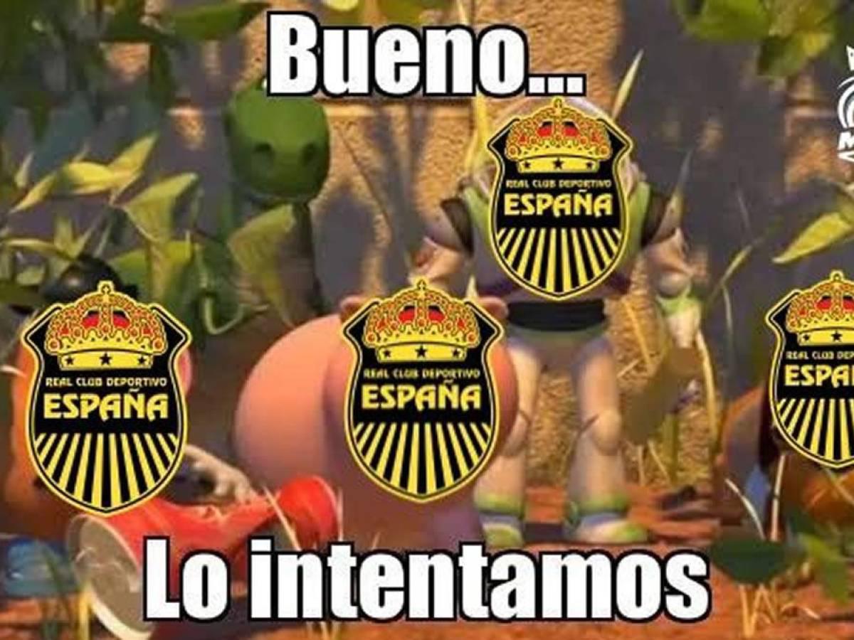 Los memes no perdonan a Real España tras perder el liderato de la Liga Nacional ante Olimpia