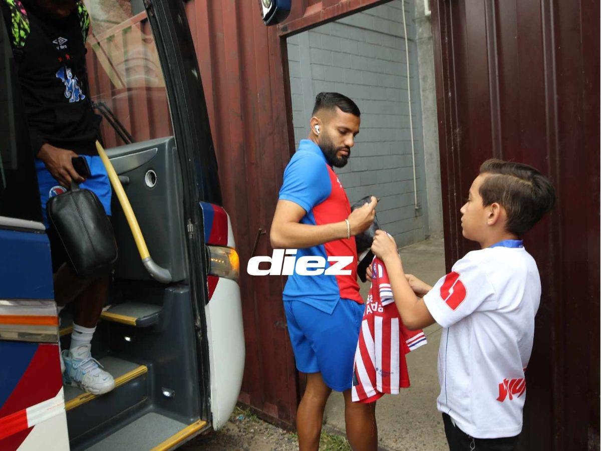 Fiebre por Olimpia en Choluteca, chica robó miradas y los nuevos fichajes del Rey de Copas en su debut en el Clausura