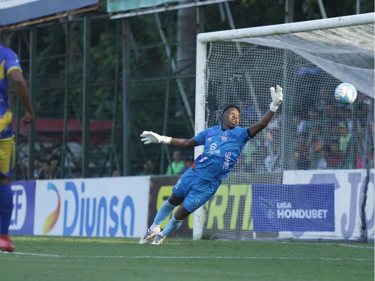 Conmovedor adiós a Orinson Amaya, globos volaron al cielo y futbolistas del Marathón le dedicaron el triunfo