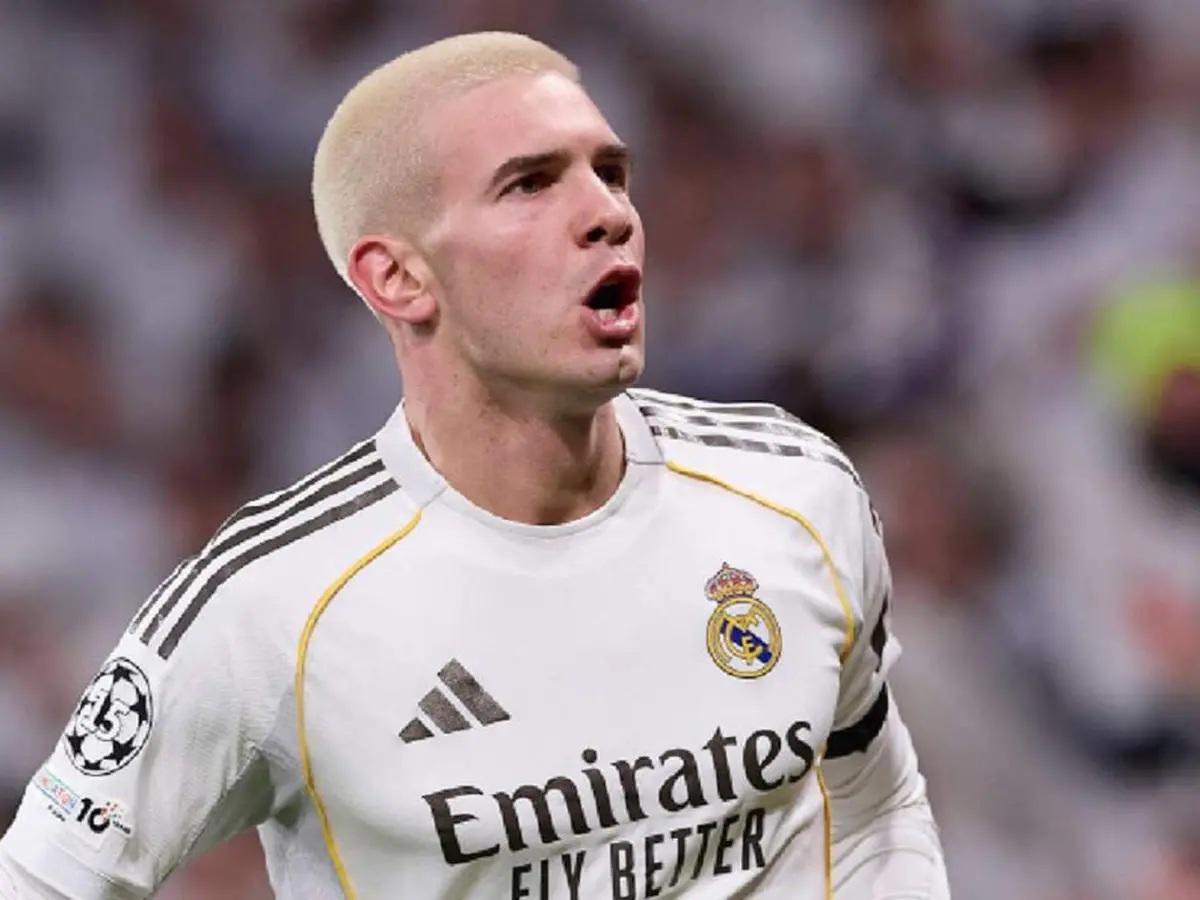 Real Madrid pagó 63,2 millones por su fichaje y el nuevo técnico lo borraría ante los ojos de Florentino Pérez