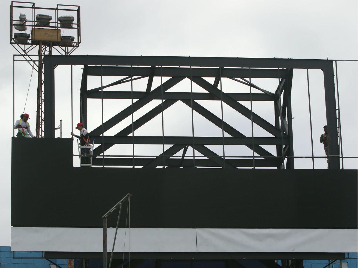 Revelan fecha de entrega de moderna pantalla gigante y los locales del centro comercial del Estadio Nacional Chelato Uclés