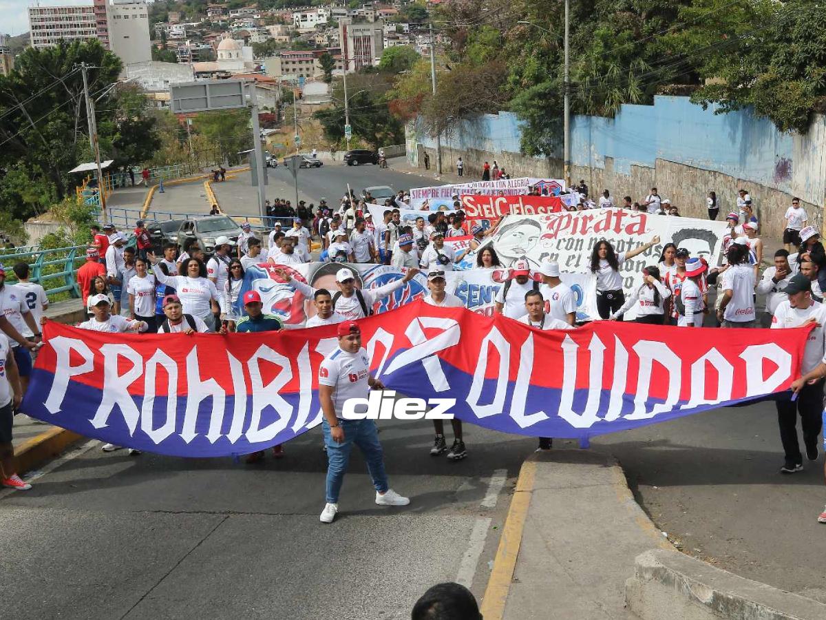¡Ambientazo! Ultra Fiel vivió una fiesta en la previa, aficionados de Real España presentes y regresa jugador de Olimpia