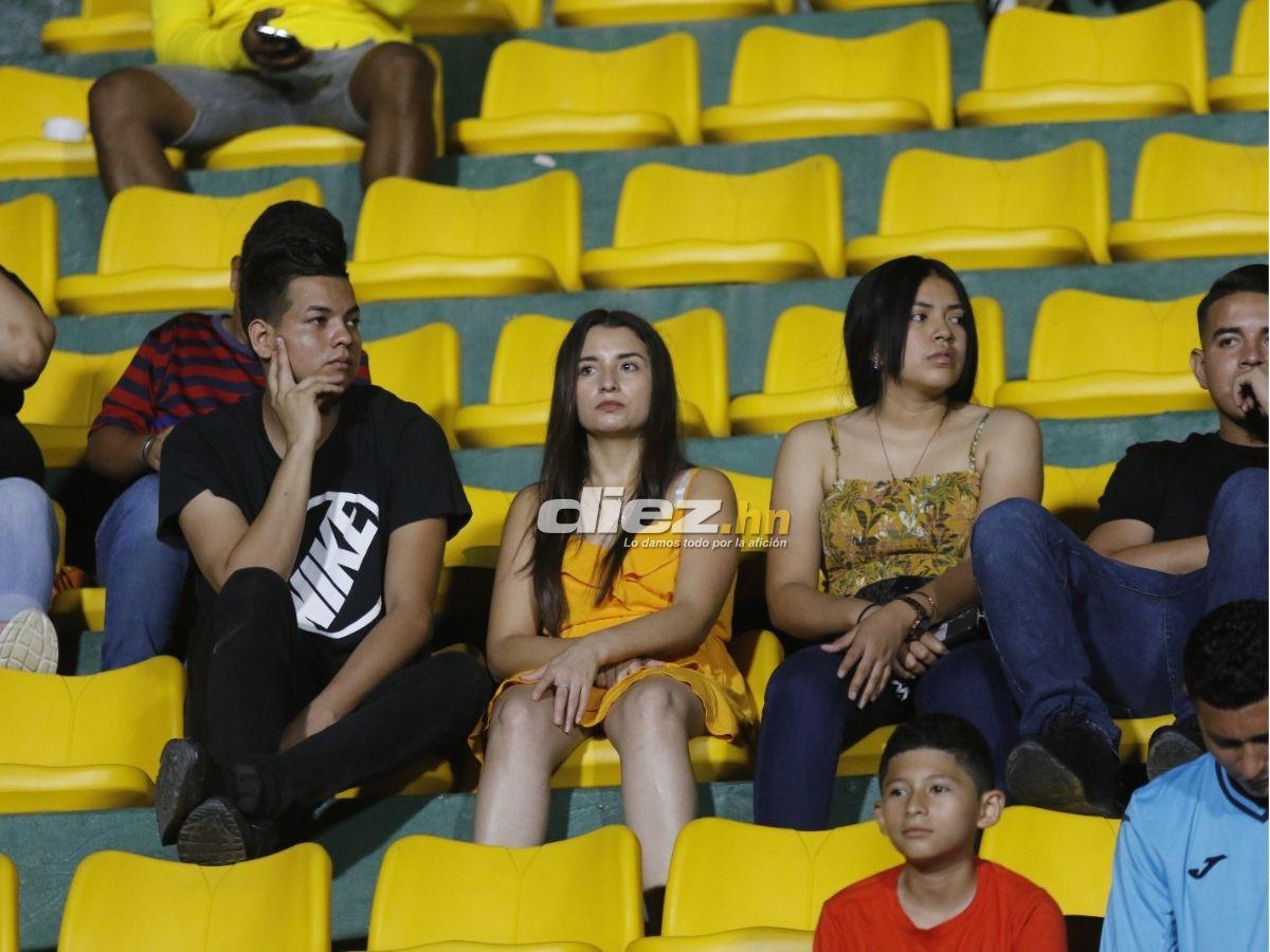 Histórico: Parrillas One inaugura bajo tremendo ambientazo la luz artificial en el Estadio Luis Girón en la Liga de Ascenso