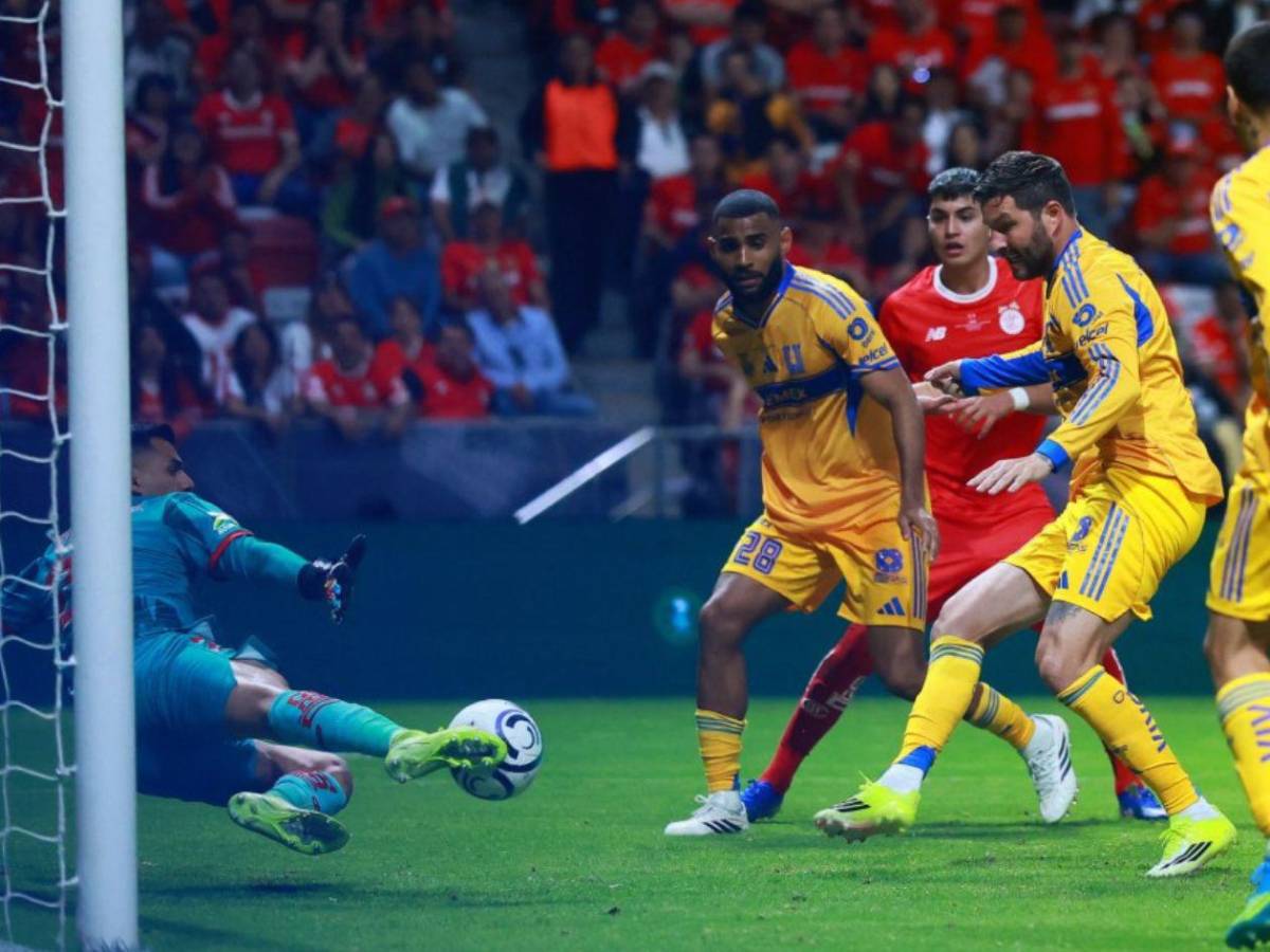 Así fue el último baile de Gignac con Tigres: increíble fallo y sin título