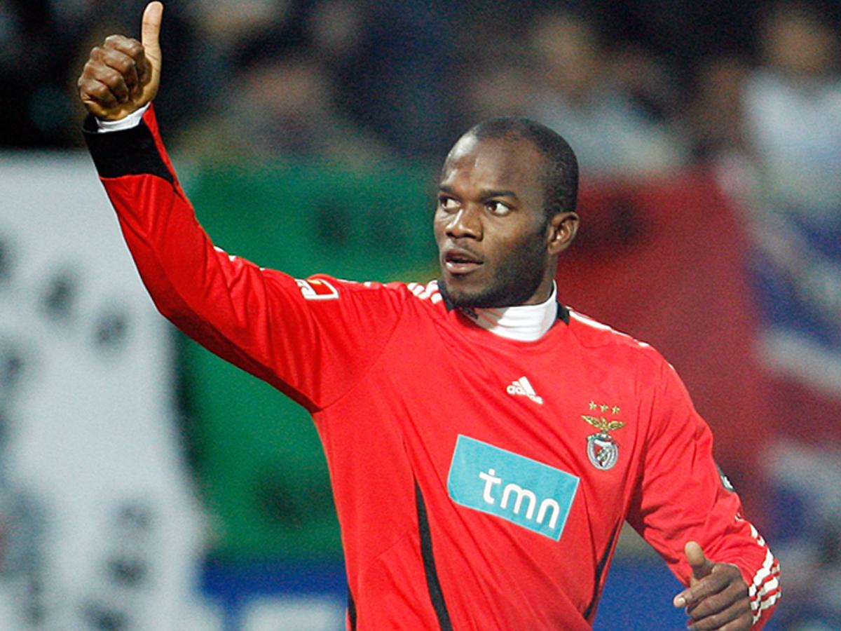 Se suma uno más: Jugadores hondureños en clubes campeones e importantes del futbol europeo