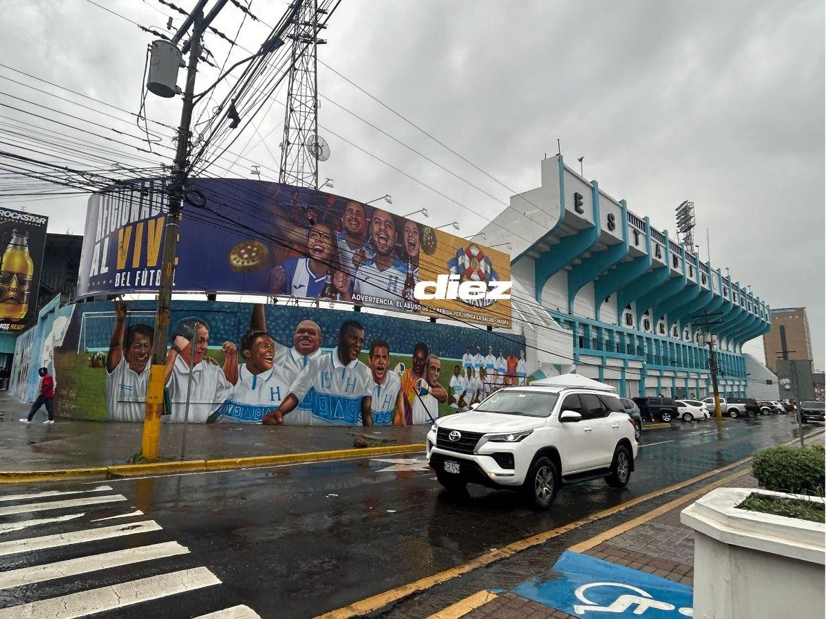 Tormenta Sara se hace sentir en Honduras con inundaciones: ¡el Estadio Morazán ya recibió el primer azote!