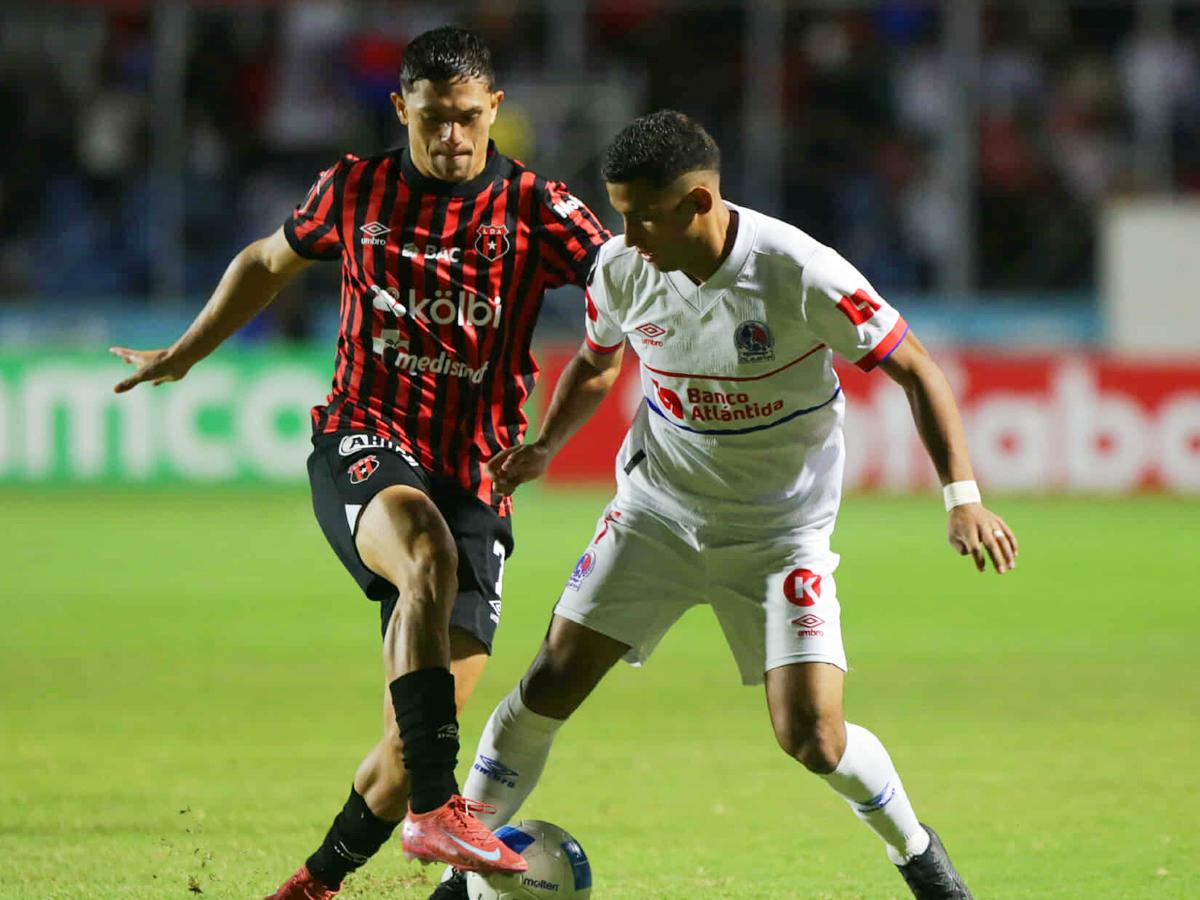 Mazazo al Olimpia: ¡Alajuelense lo sepulta en el Nacional y el equipo tico se clasifica a la final de la Copa Centoamericana!