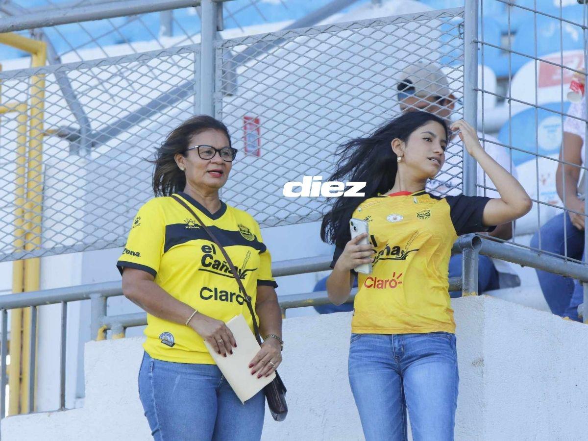 Chicas bellas adornan la previa del clásico Marathón-Real España y la policía blinda el Olímpico