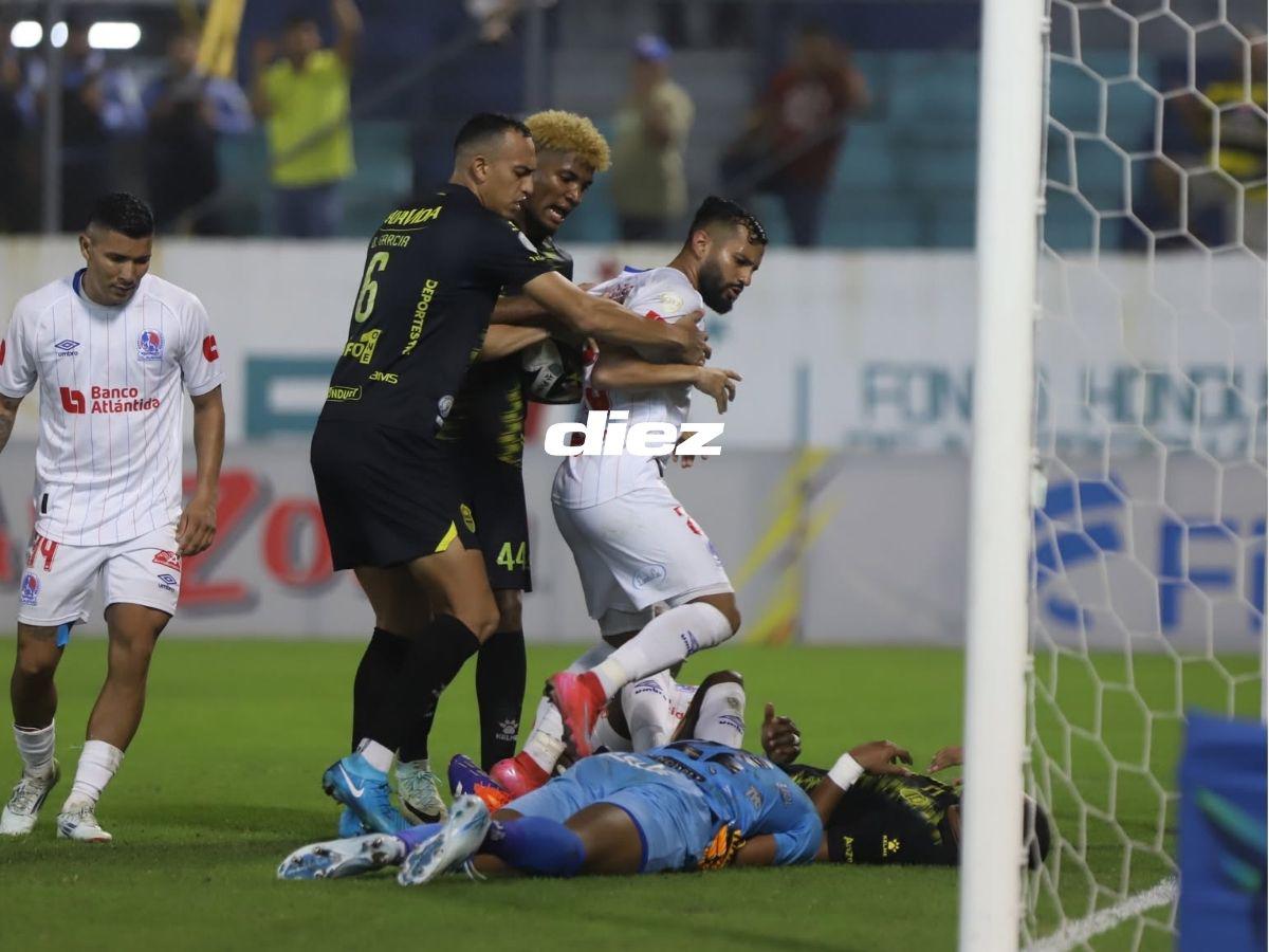 Zafarrancho entre Real España-Olimpia, amargura de Espinel y las chicas bellas que adornaron el primer clásico de 2025