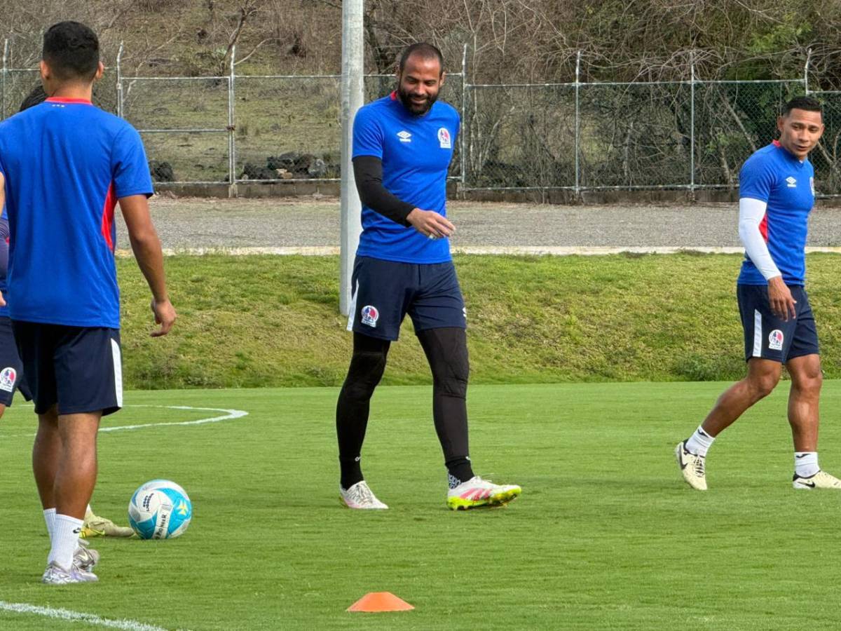 ¿Están lesionados? Los futbolistas de Olimpia que Espinel no utilizó ante UPN y no lo haría con Victoria