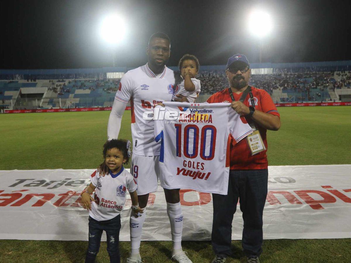 La paliza de Olimpia, rostros tristes en Real España, la bronca de “Palomo” Rodríguez y el homenaje especial a Yustin Arboleda