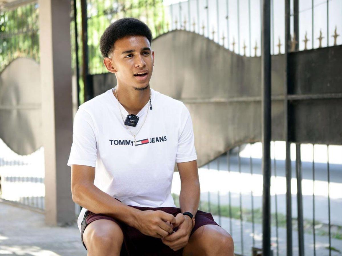 Se rompió los ligamentos cruzados en Marathón y acaricia su regreso: ¿Cuál es la realidad de Javier Arriaga?