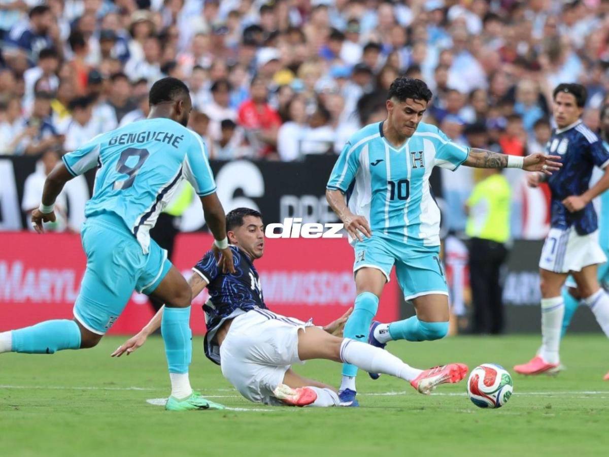 Keyrol Figueroa a todo pulmón: las otras fotos que no viste del Honduras-Argentina