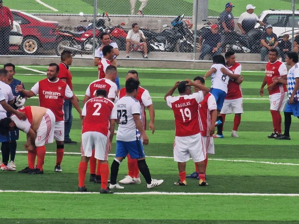 Locura en la colonia San José de la Vega: Fiesta deportiva tras inauguración del complejo de tres canchas sintéticas