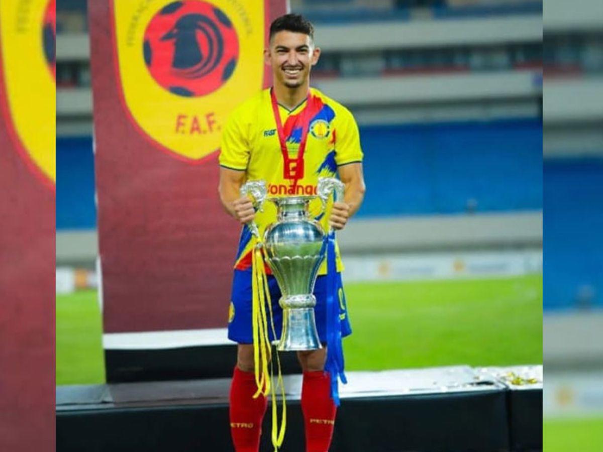 Campeones con Messi y en Champions League: Los hondureños que han levantado títulos alrededor del mundo