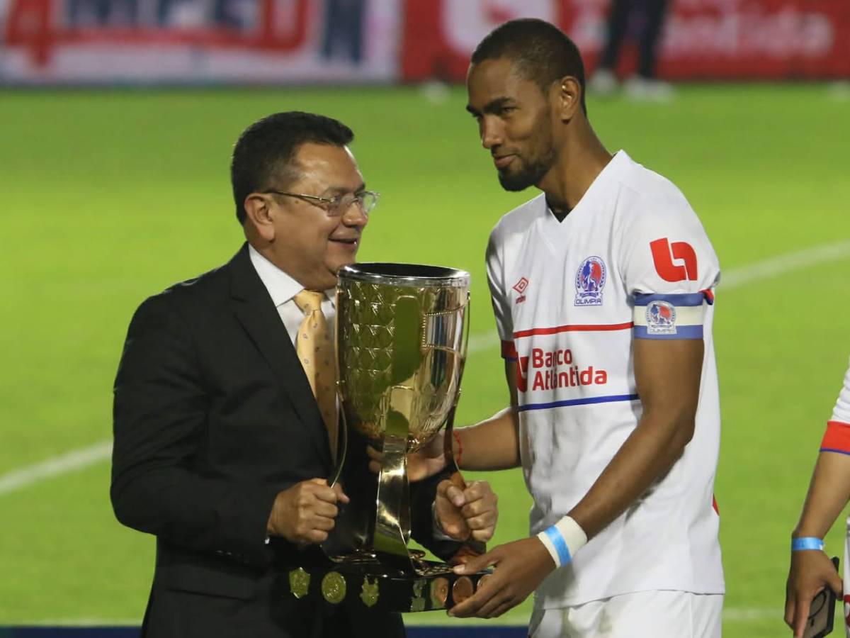 Jerry Bengtson le deja un recado a los que lo critican luego de salir bicampeón con Olimpia: Me retiran desde los 30 años