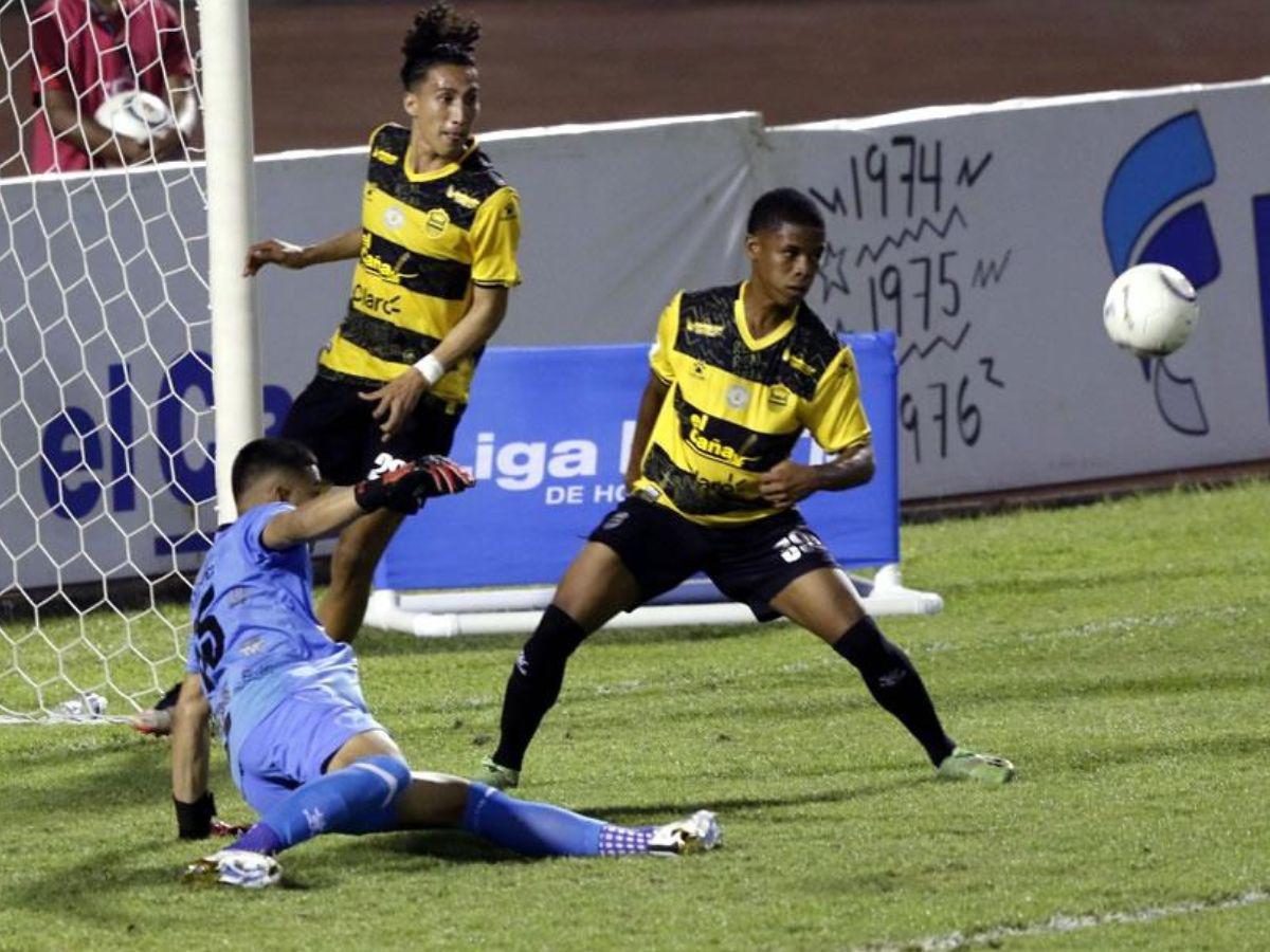 Hijo de Diego Vázquez y hasta un Ronaldo: 20 promesas del fútbol de Honduras que debutaron en el Clausura 2024