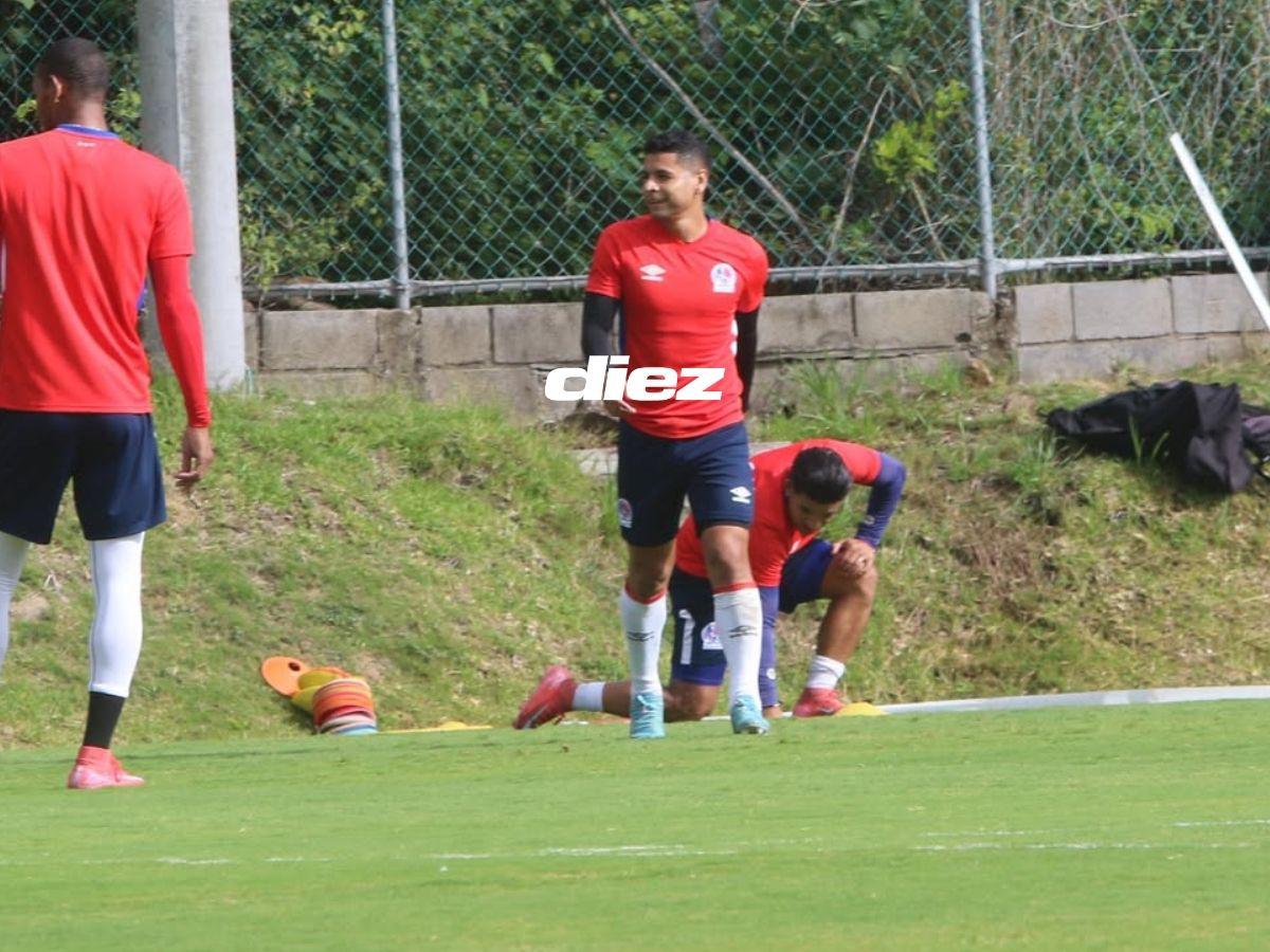 Carlos Pineda toma determinación: Olimpia afinó detalles para enfrentar al complicado Lobos UPNFM