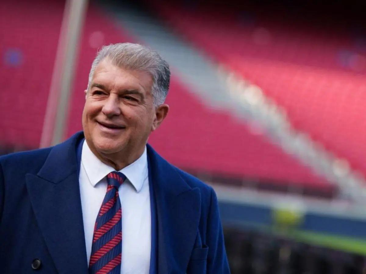 Hansi Flick toma una decisión que sacude Barcelona en plena temporada y Laporta está de acuerdo