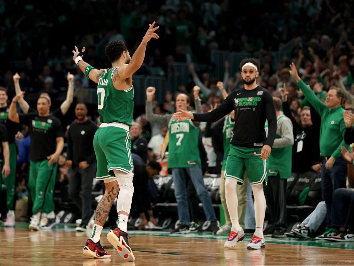 Los Boston Celtics aplastaron a los Philadelphia 76ers y clasificaron a la final de la Conferencia Este de la NBA