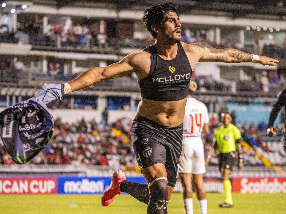 FICHAJES: Motagua va por goleador, Parrillas One anuncia DT argentino, Policía Nacional ficha y Gabriel Araújo es noticia