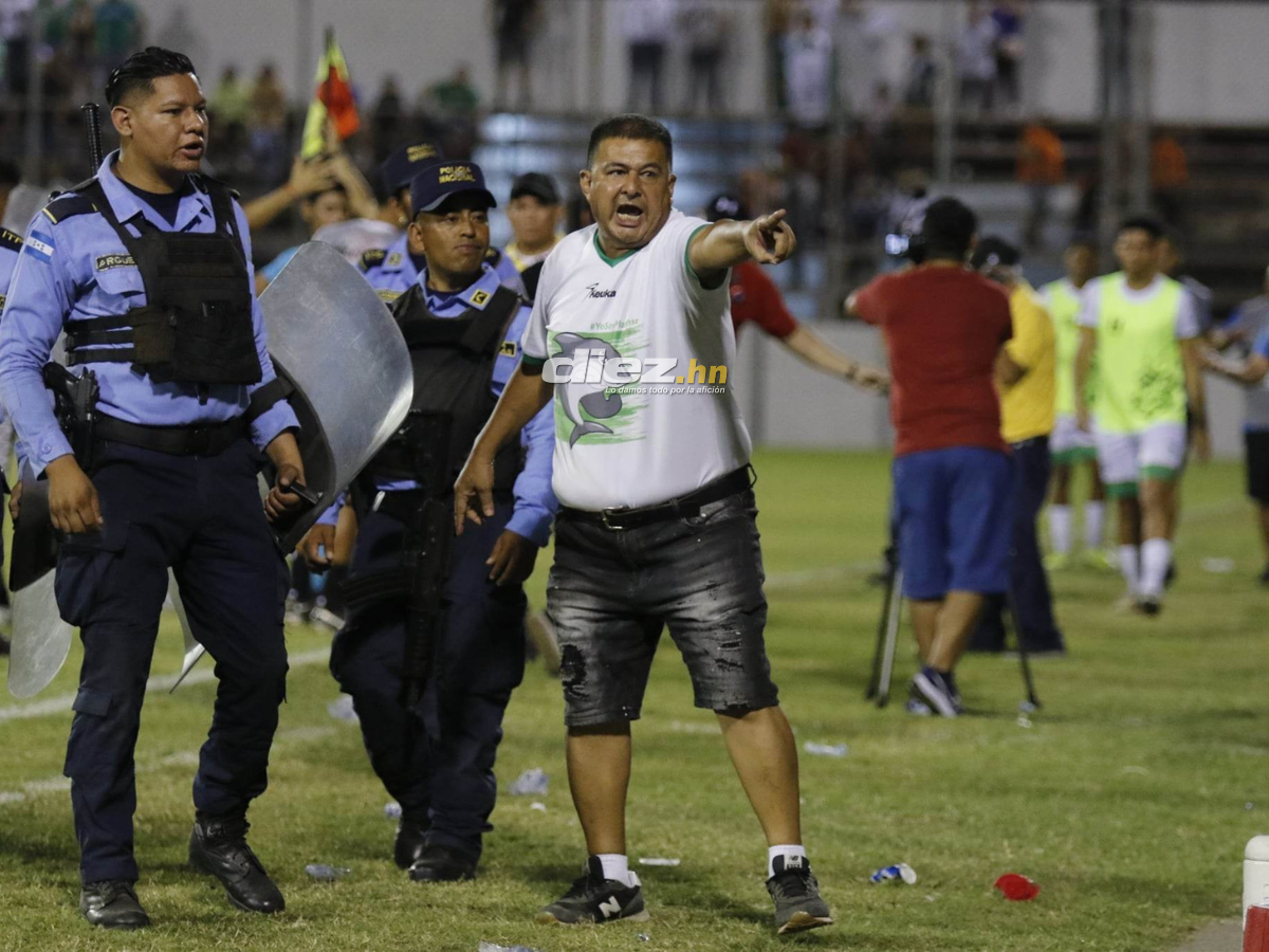 Zafarrancho en el Estadio Excélsior: Las fotos de la bronca en el Platense-Independiente en la semifinal de ida en Liga de Ascenso