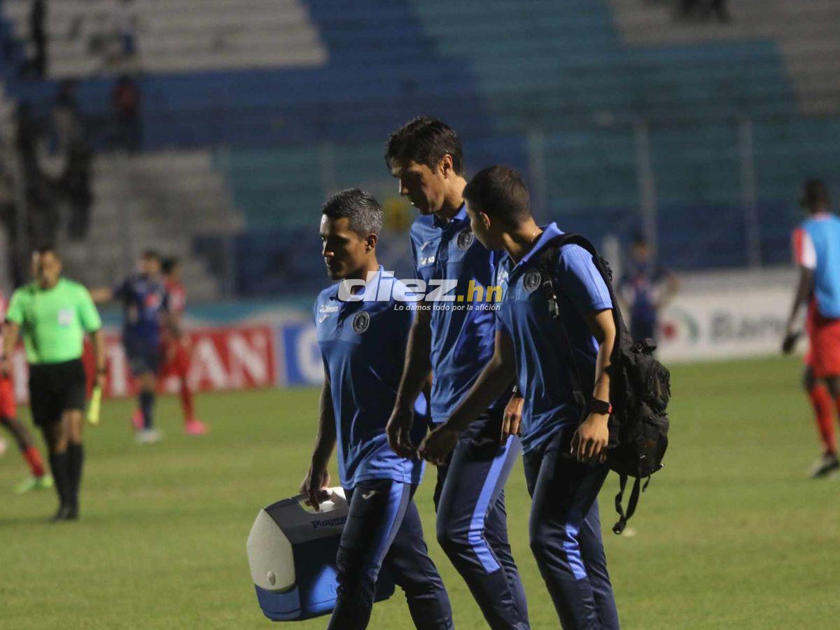 No se vio en TV: Bronca de Auzmendi, las bellas hinchas de Real Sociedad y la frustración del Motagua en el Nacional