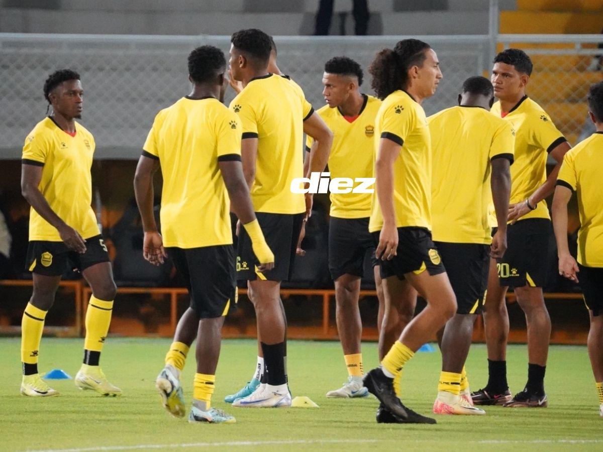 Los invitados especiales de Real España, captan hermosa luna, la pareja enamorada y Buba López fue sorprendido