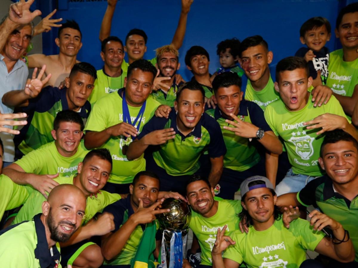 Triste adiós: ¿Por qué en el fútbol de El Salvador desafiliaron al Santa Tecla, campeón de liga, donde figuró 'Loco' Abreu?