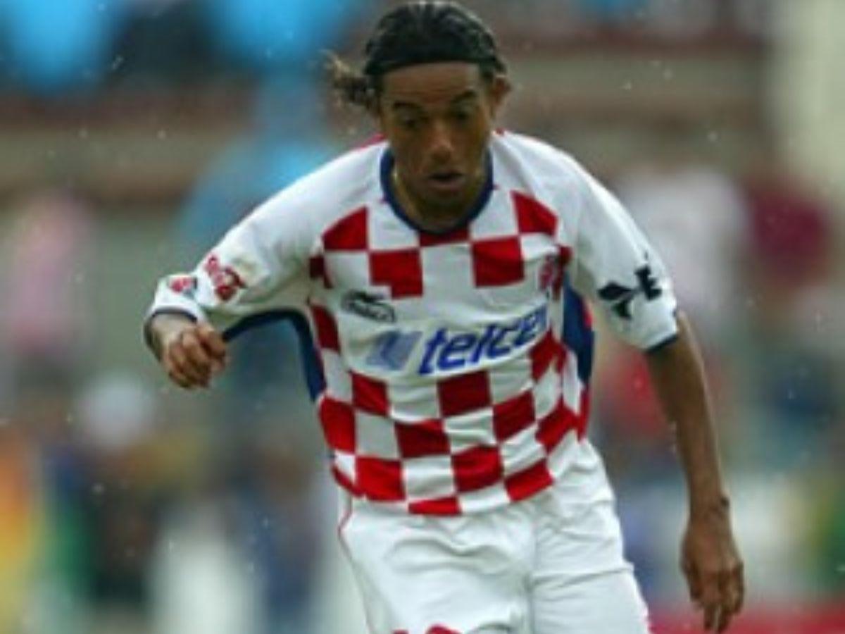 Desde “Rambo” de León hasta Carlo Costly: El top 20 de futbolistas formados por Hermelindo Cantarero