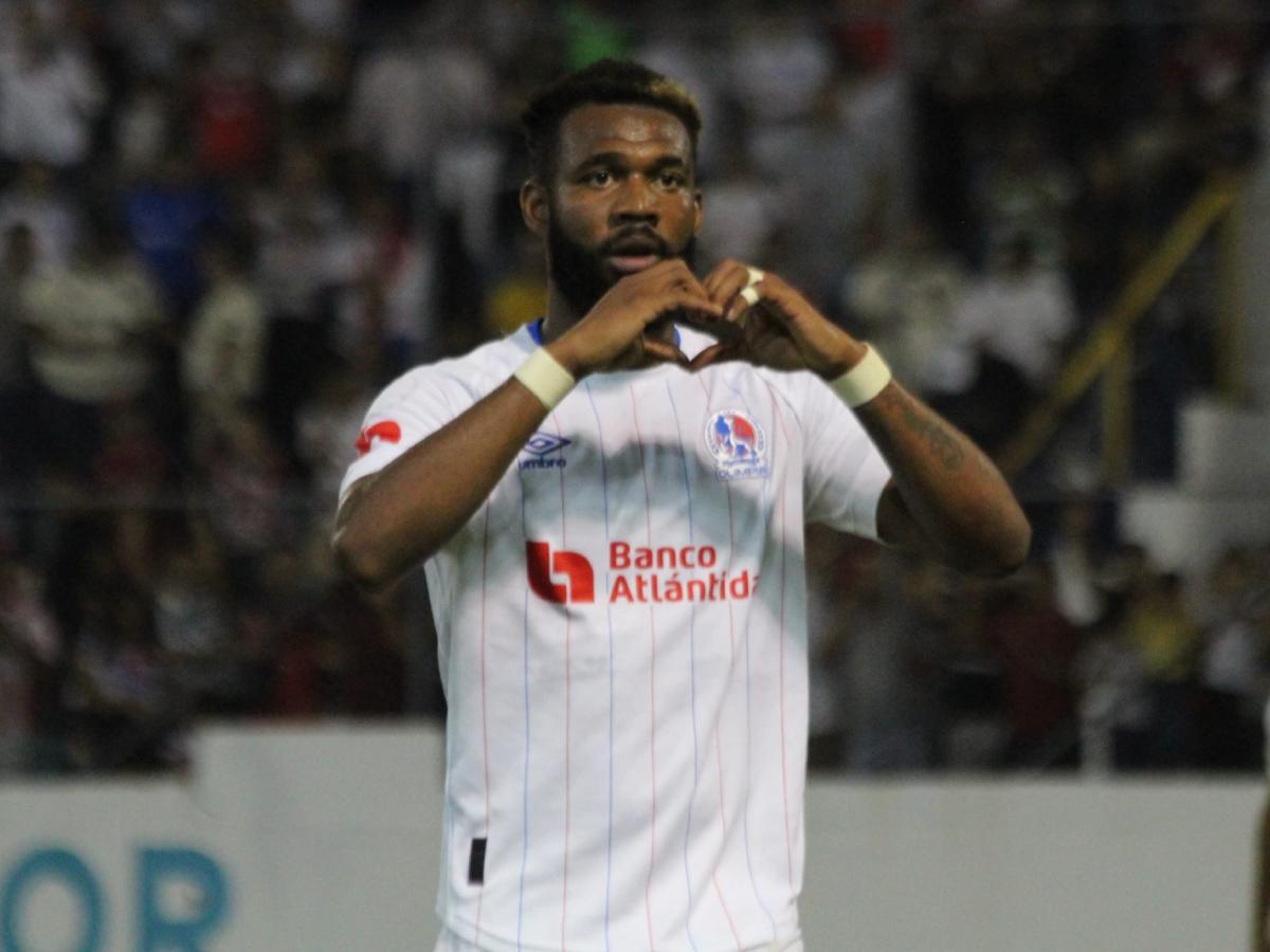 Agustín Auzmendi es líder solitario y Benguché lo persigue: Así está la tabla de goleadores del Apertura 2024