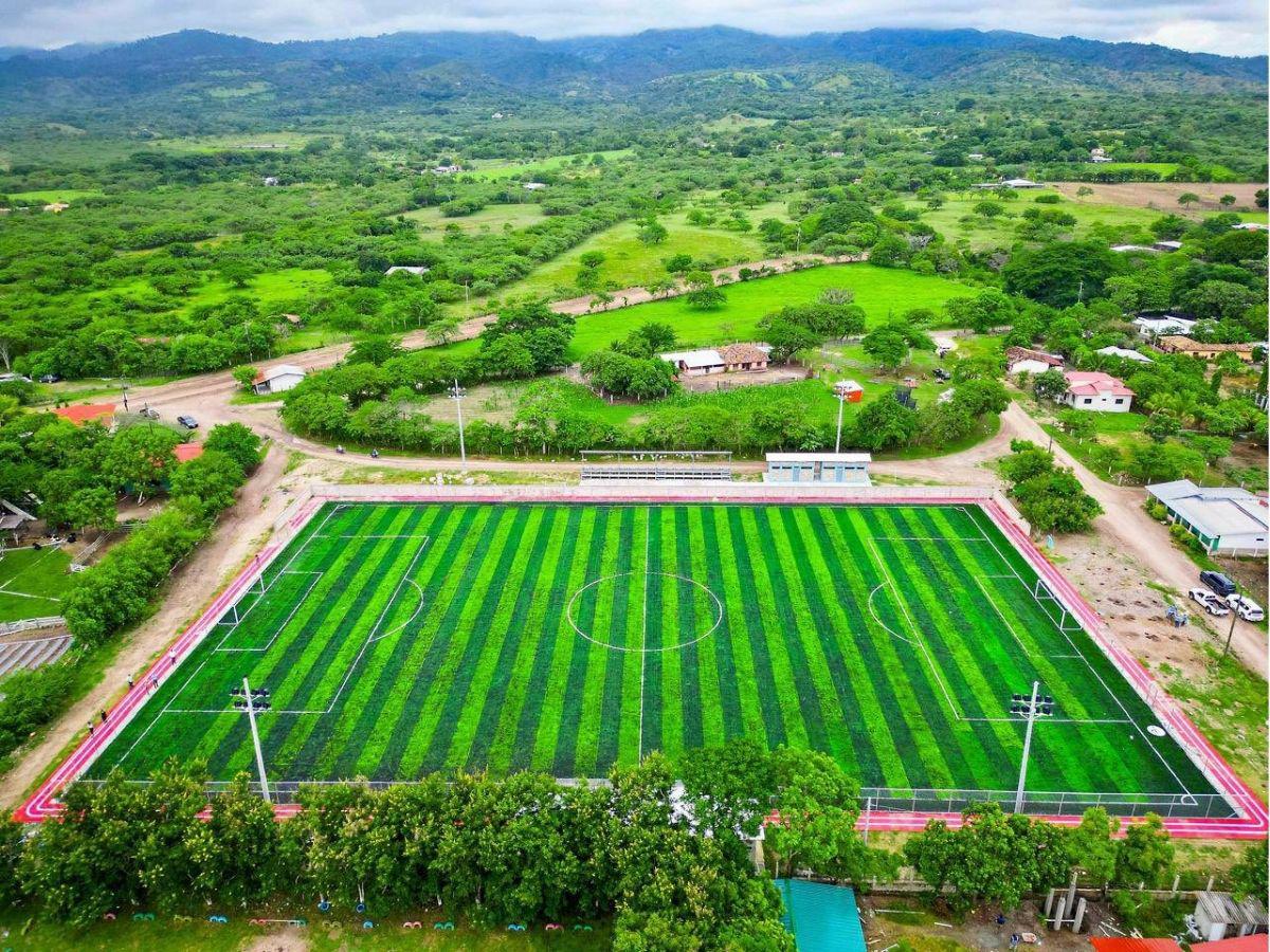 ¡Llegó la cancha 83! Condepor inaugura hermoso recinto en reconocido municipio de Comayagua