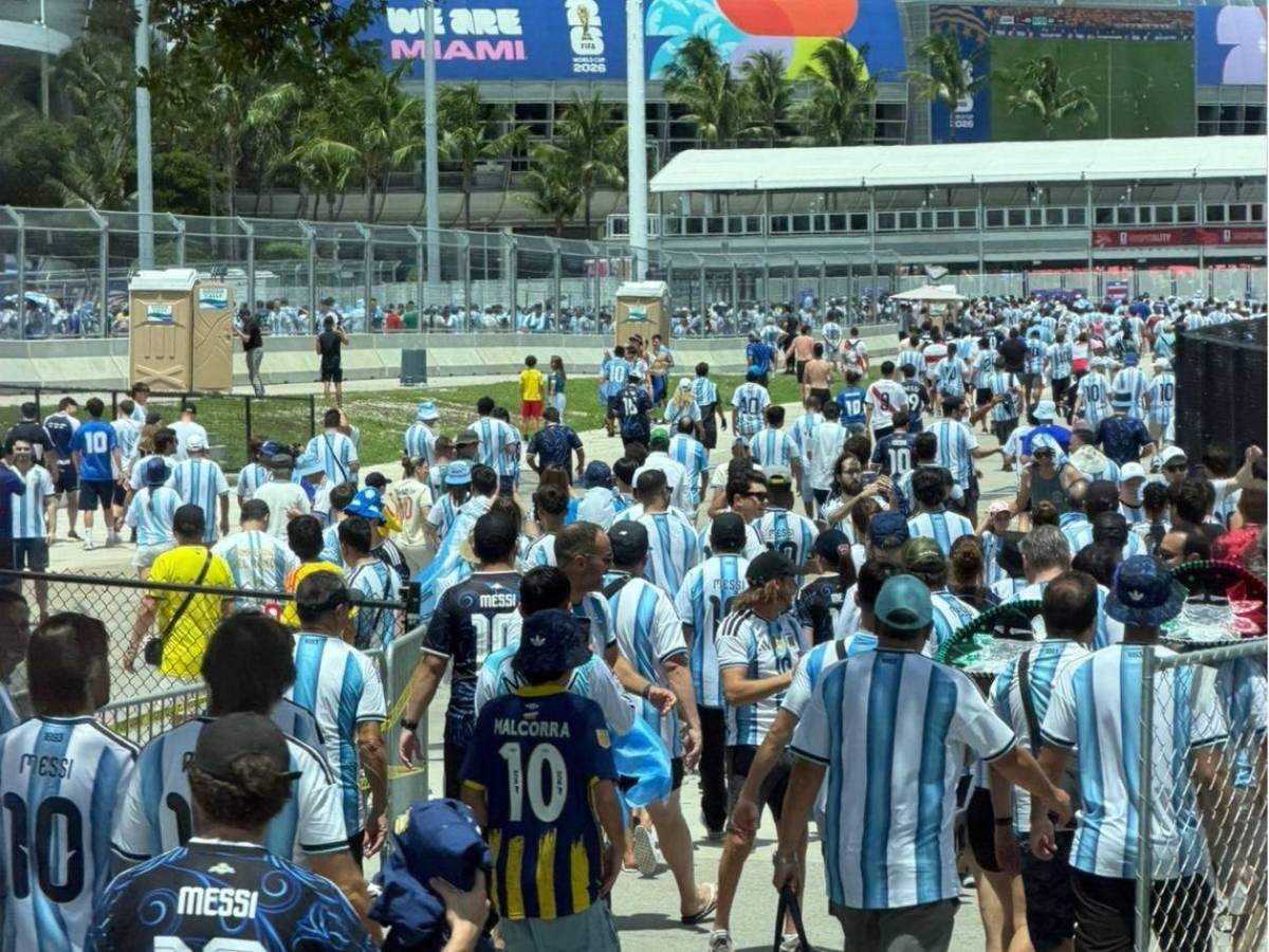 Marea albiceleste, bellezas de Argentina y monjas  sorprenden en el Mundial