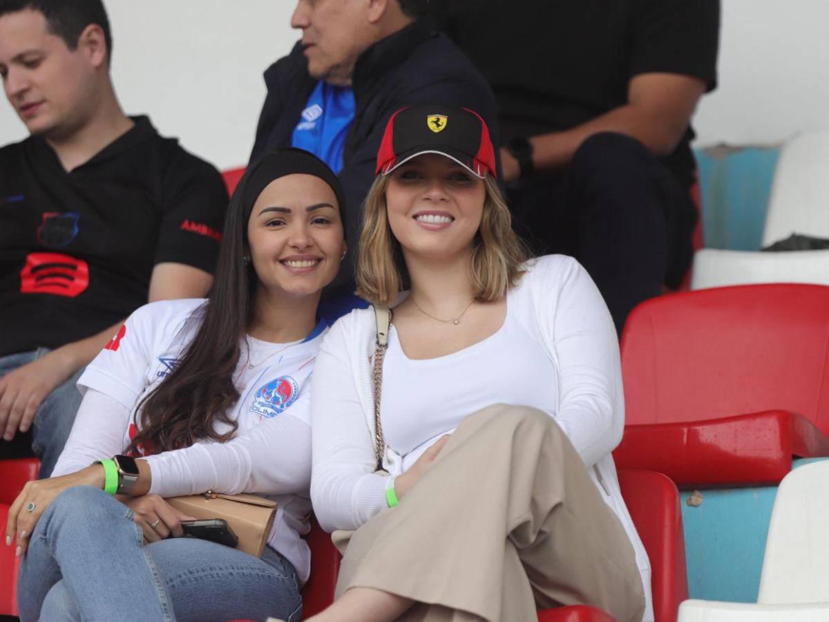 Cecilia García, novia de Agustín Auzmendi, se roba los suspiros en redes sociales con reveladora foto en traje de baño